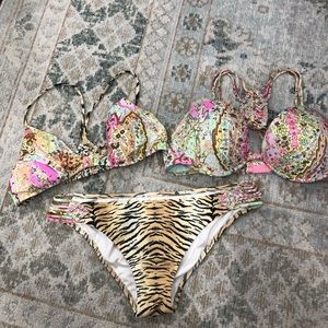 Victoria’s Secret bikini set
